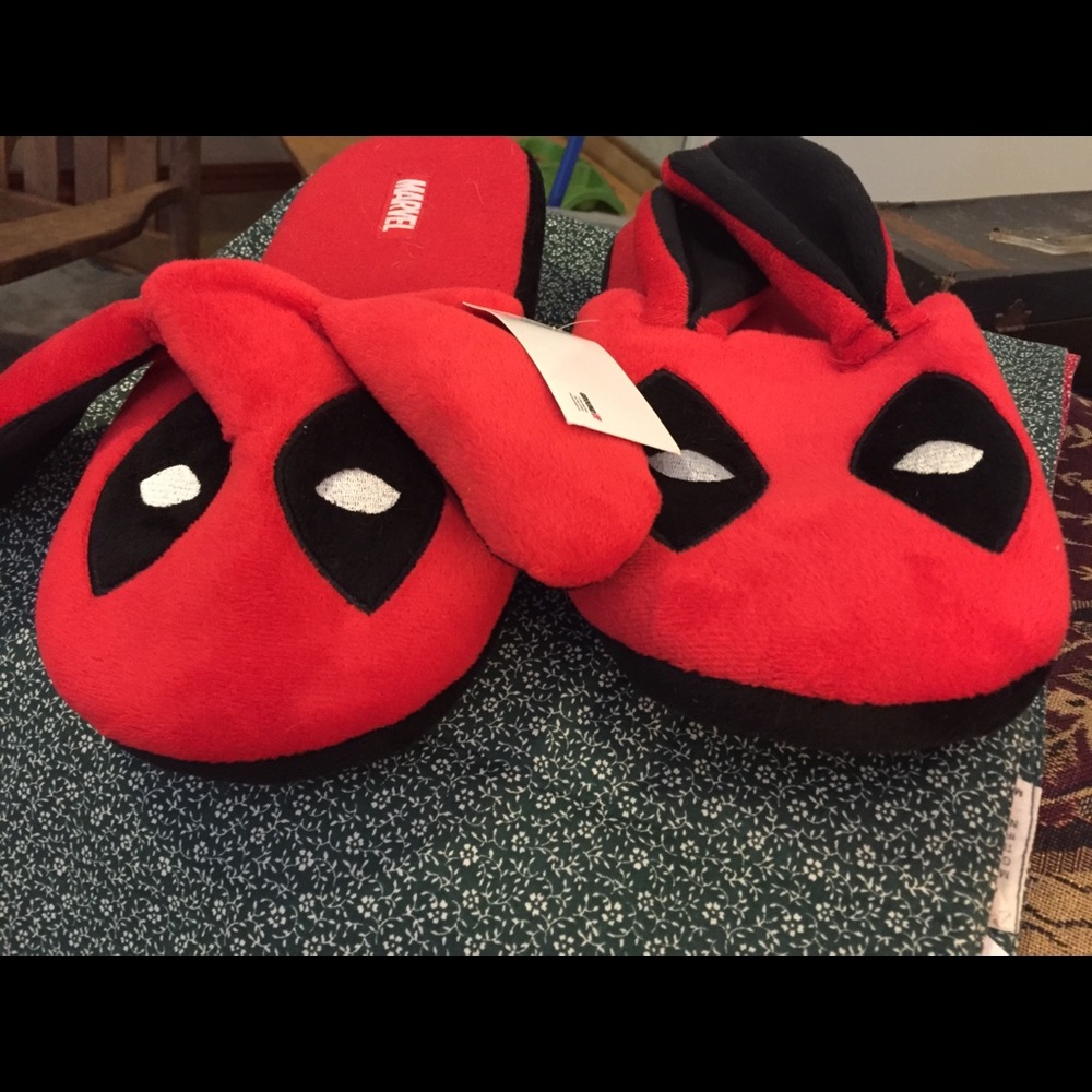 Deadpool Slippers